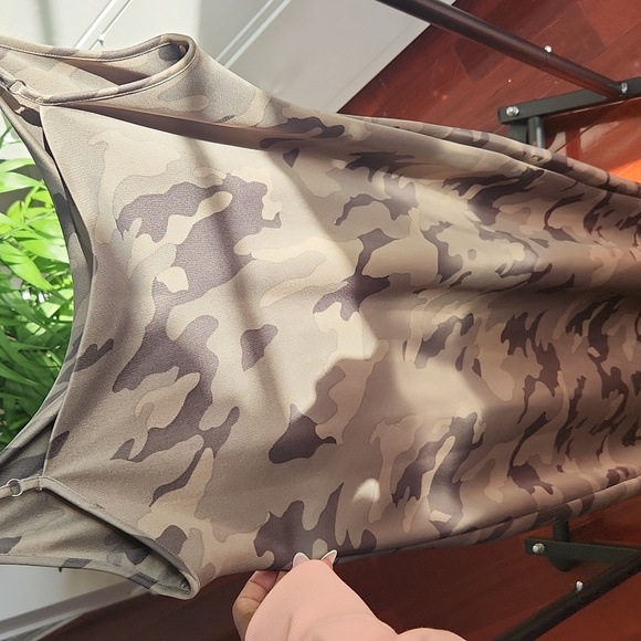 Banana Republic slip dress size small - Picture 4 of 4